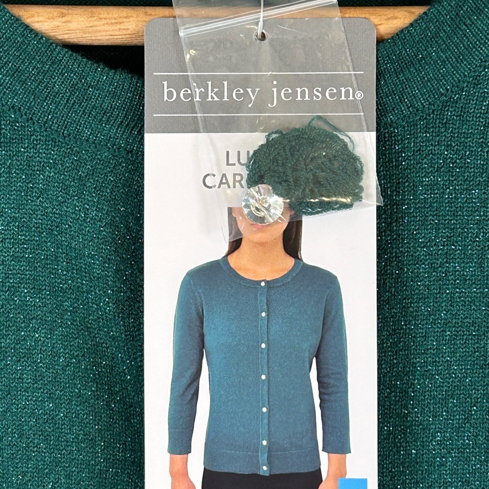 NWT Berkley Jensen Women’s XL Green Lurex Cardigan - Picture 7 of 10